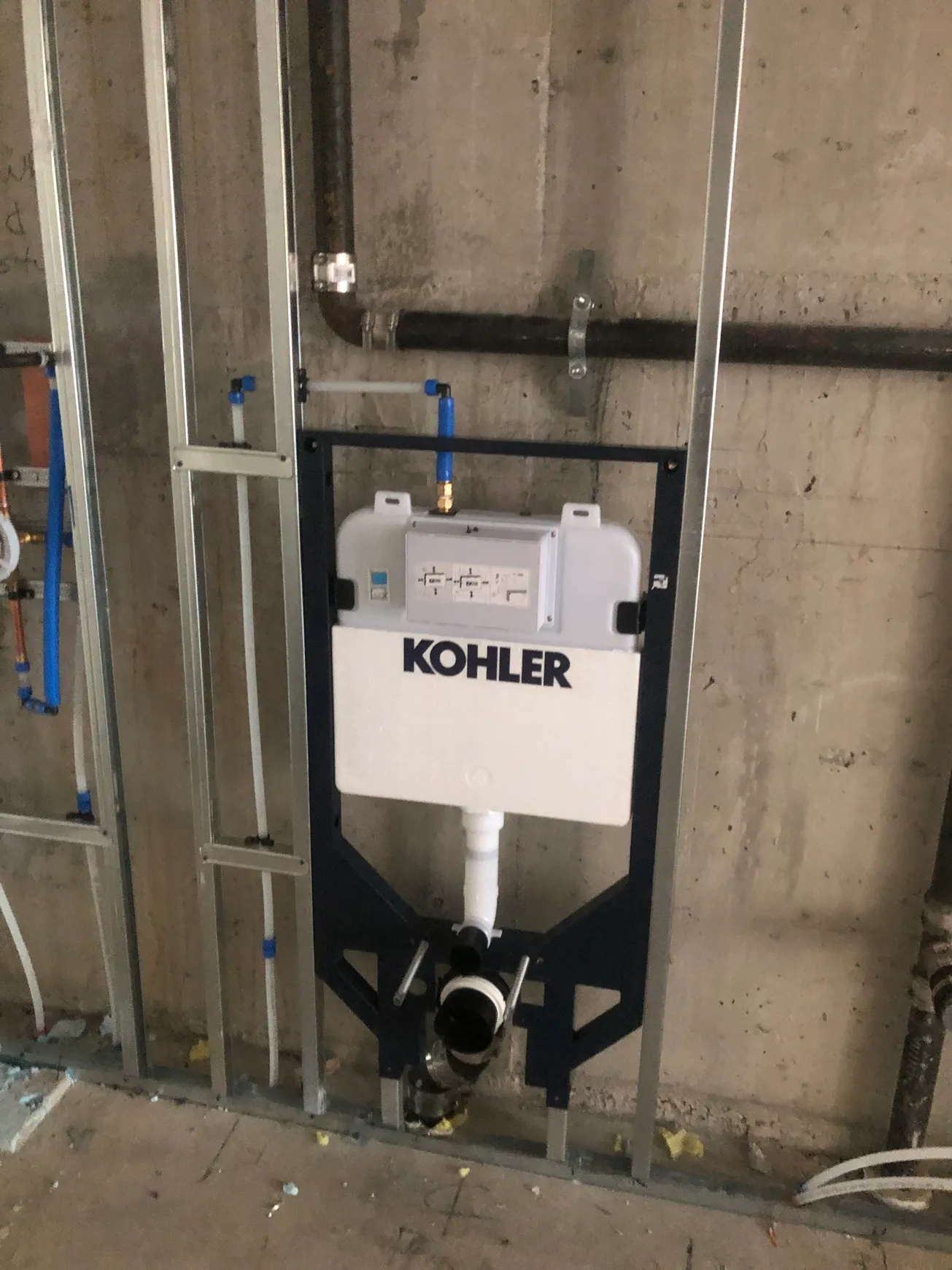 Residential pipe installation in North Vancouver